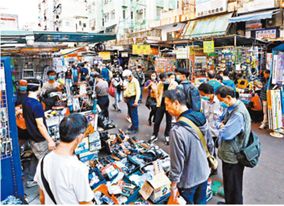 年入百万！香港街头这群人 竟是隐形富豪！