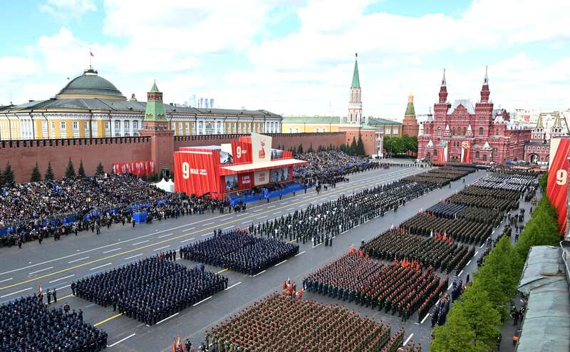 凤凰周刊：5 月 9 日，胜利日红场阅兵