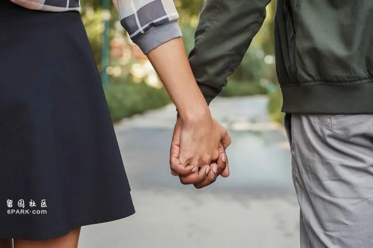 日本银发性产业:老年风俗 约 〇 擦边直播 日本银发性产业:老年风俗 约 〇 擦边直播