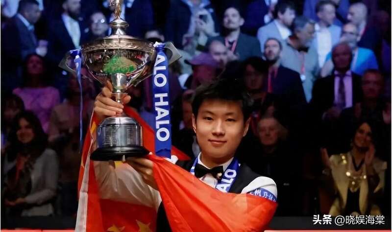 赵心童家世被扒 父亲曾是院长 女友剑桥毕业