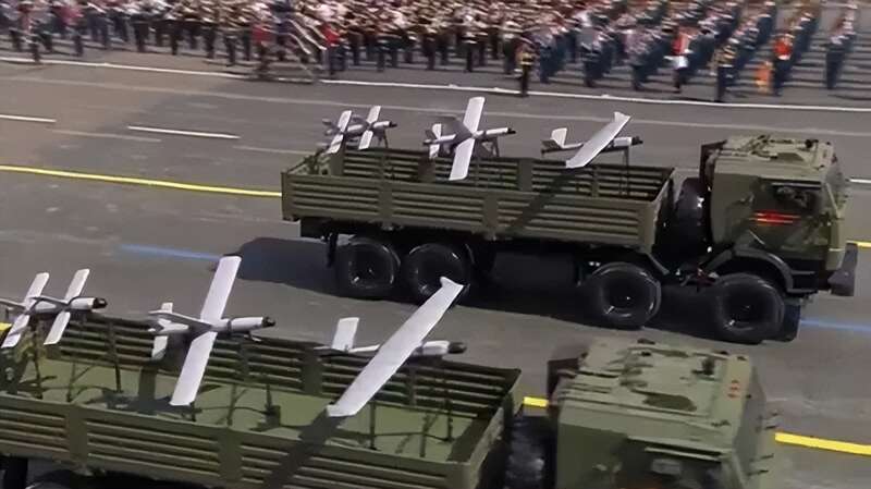 凤凰周刊：5 月 9 日，胜利日红场阅兵