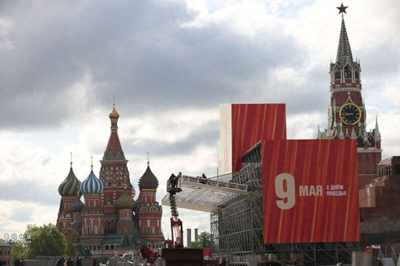 凤凰周刊：5 月 9 日，胜利日红场阅兵