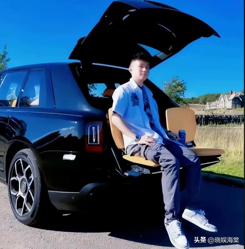 赵心童家世被扒 父亲曾是院长 女友剑桥毕业